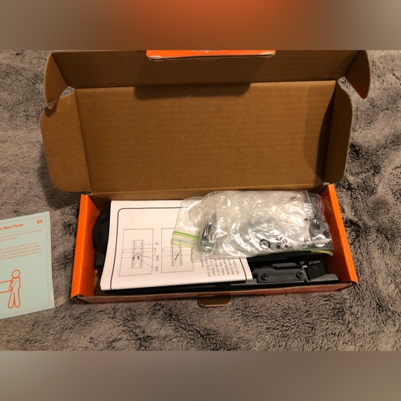 TV Mount - Picture 5 of 7